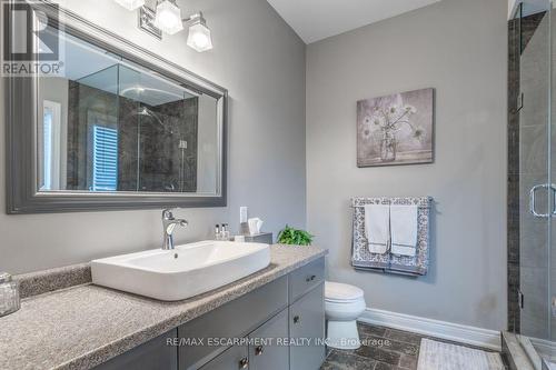 22 Martha Court, Pelham, ON - Indoor Photo Showing Bathroom