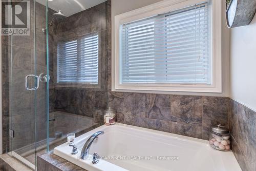 22 Martha Court, Pelham, ON - Indoor Photo Showing Bathroom