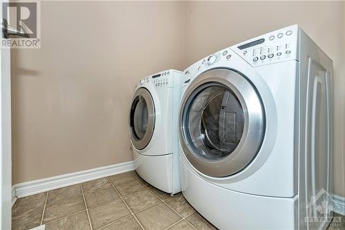 3121 Burritts Rapids Place, Ottawa, ON - Indoor Photo Showing Laundry Room