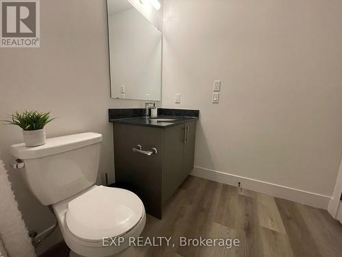 408 - 107 Roger Street, Waterloo, ON - Indoor Photo Showing Bathroom