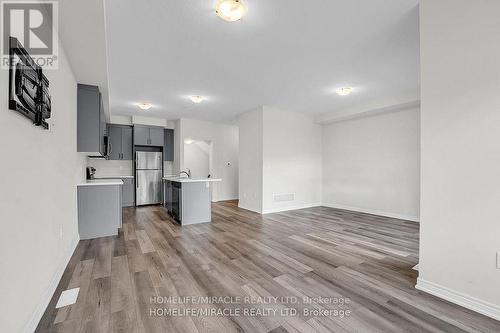 150 Sonoma Lane, Hamilton, ON - Indoor Photo Showing Kitchen