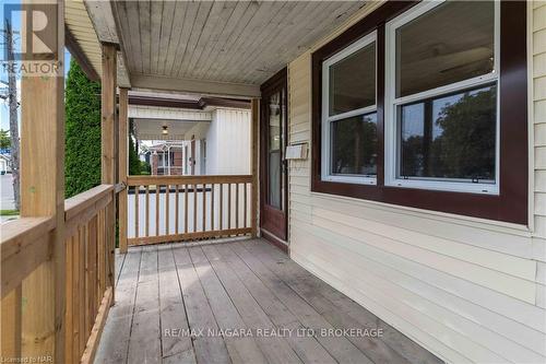 112 Clara Street, Thorold, ON - Outdoor With Deck Patio Veranda With Exterior