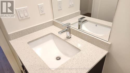 404 - 8960 Jane Street, Vaughan, ON - Indoor Photo Showing Bathroom