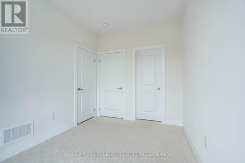 13 - Ll - 2273 Turnberry Road, Burlington, ON - Indoor Photo Showing Other Room