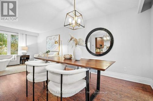 533 Galway Drive, Burlington, ON - Indoor Photo Showing Dining Room