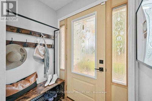 533 Galway Drive, Burlington, ON - Indoor Photo Showing Other Room