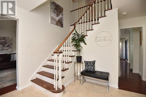 570 Harmony Avenue, Burlington, ON - Indoor Photo Showing Other Room