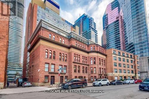 115 - 11 St Joseph Street, Toronto, ON - Outdoor With Facade