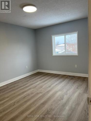 105 Lougheed Road E, Barrie, ON - Indoor Photo Showing Other Room