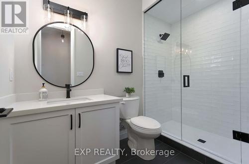 63 Gateway Drive, Barrie, ON - Indoor Photo Showing Bathroom