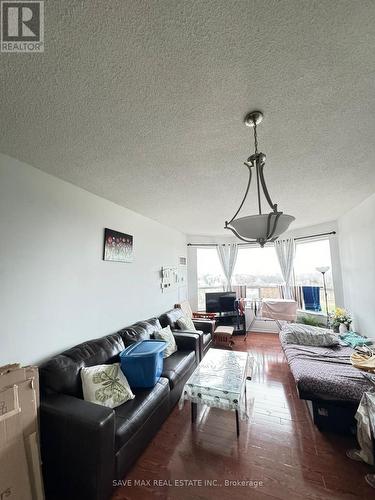 719 - 6 Humberline Drive, Toronto, ON - Indoor Photo Showing Living Room