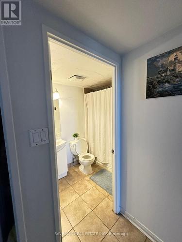 719 - 6 Humberline Drive, Toronto, ON - Indoor Photo Showing Bathroom