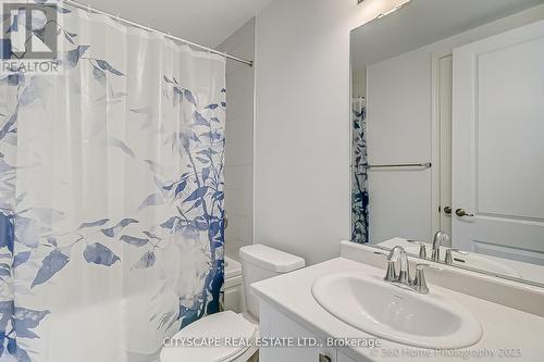 3083 William Cutmore Boulevard, Oakville, ON - Indoor Photo Showing Bathroom