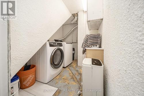 7745 Priory Crescent, Mississauga, ON - Indoor Photo Showing Laundry Room