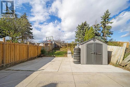 7745 Priory Crescent, Mississauga, ON - Outdoor