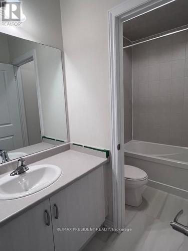 1417 Oakmont Common, Burlington, ON - Indoor Photo Showing Bathroom