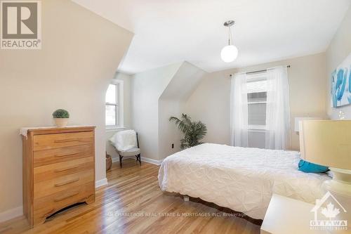 A - 820 Smyth Road, Ottawa, ON - Indoor Photo Showing Bedroom