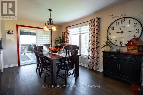 63 Nadine Street, Clarence-Rockland (607 - Clarence/Rockland Twp), ON - Indoor Photo Showing Dining Room