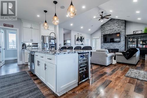 856 Lorraine Road, Port Colborne (874 - Sherkston), ON - Indoor Photo Showing Kitchen With Fireplace With Upgraded Kitchen