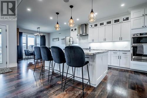 856 Lorraine Road, Port Colborne (874 - Sherkston), ON - Indoor Photo Showing Kitchen With Upgraded Kitchen