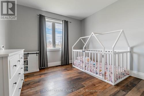 856 Lorraine Road, Port Colborne (874 - Sherkston), ON - Indoor Photo Showing Bedroom