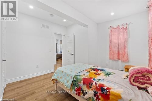 59 Permilla Street, St. Catharines, ON - Indoor Photo Showing Bedroom