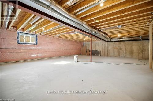 2 - 300 Richmond Street, Thorold (558 - Confederation Heights), ON - Indoor Photo Showing Basement