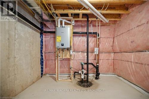 2 - 300 Richmond Street, Thorold (558 - Confederation Heights), ON - Indoor Photo Showing Basement