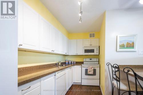 1102 - 344 Front Street, Belleville, ON - Indoor Photo Showing Kitchen