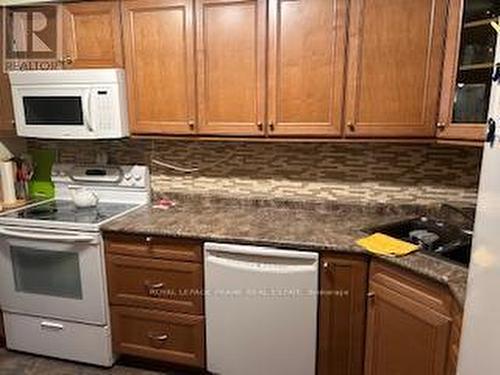 202 - 200 East Street S, Kawartha Lakes (Bobcaygeon), ON - Indoor Photo Showing Kitchen