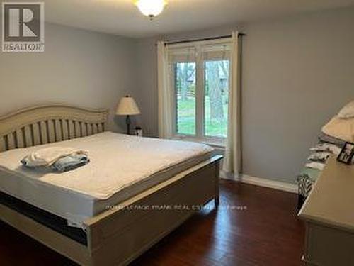 202 - 200 East Street S, Kawartha Lakes (Bobcaygeon), ON - Indoor Photo Showing Bedroom