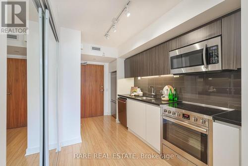 308 - 85 Queens Wharf Road, Toronto, ON - Indoor Photo Showing Kitchen With Upgraded Kitchen