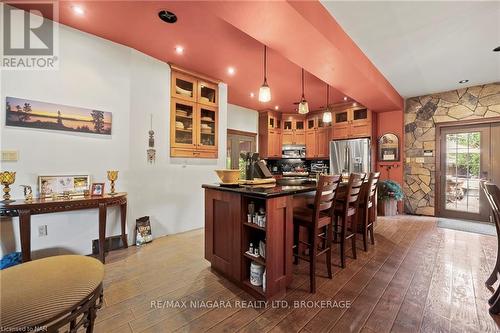 164 Thorold Road, Welland, ON - Indoor Photo Showing Dining Room