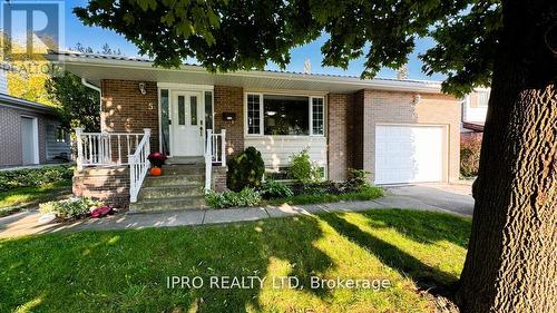 5 Parkend Avenue, Brampton, ON - Outdoor