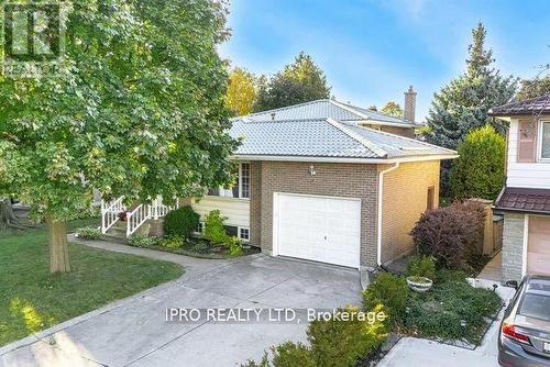 5 Parkend Avenue, Brampton, ON - Outdoor