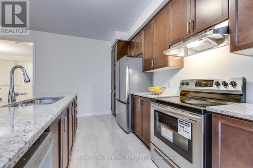 3483 Eternity Way, Oakville, ON - Indoor Photo Showing Kitchen With Stainless Steel Kitchen