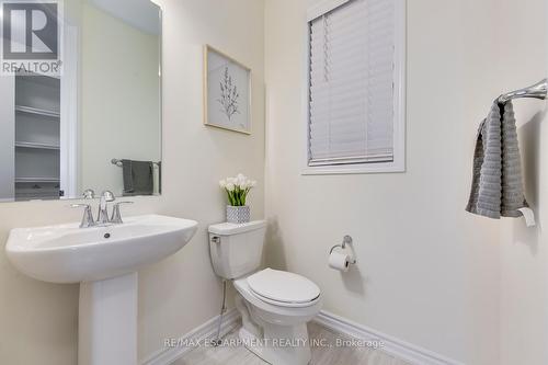 3483 Eternity Way, Oakville, ON - Indoor Photo Showing Bathroom