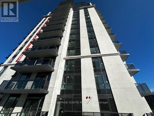 1903 - 202 Burnhamthorpe Road E, Mississauga, ON - Outdoor With Balcony With Facade