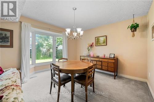 7715 Swan Street, Niagara Falls, ON - Indoor Photo Showing Dining Room