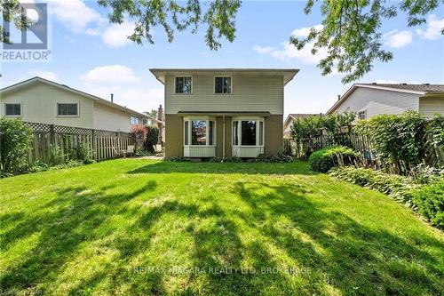 7715 Swan Street, Niagara Falls, ON - Outdoor