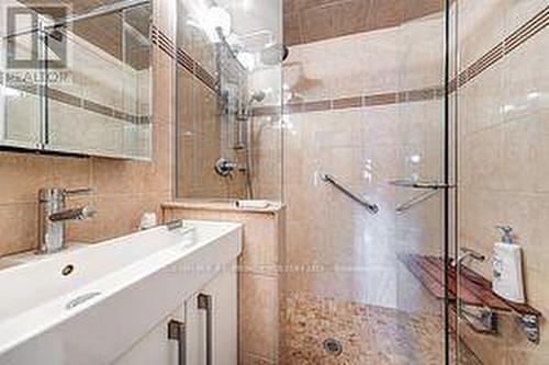 #Main - 6 Blithfield Avenue, Toronto, ON - Indoor Photo Showing Bathroom