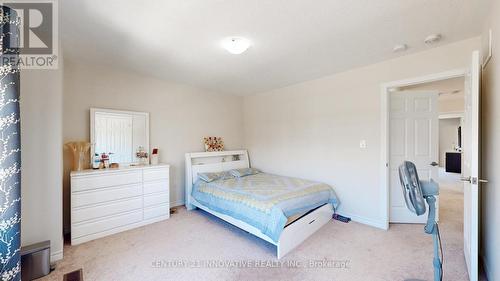 220 Fleetwood Drive, Oshawa, ON - Indoor Photo Showing Bedroom