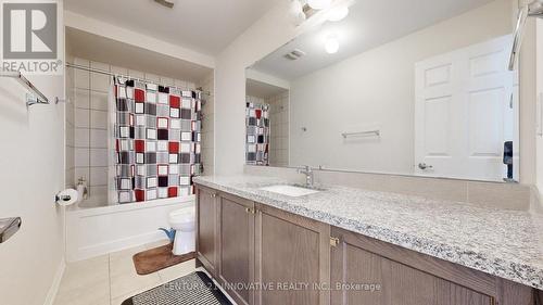 220 Fleetwood Drive, Oshawa, ON - Indoor Photo Showing Bathroom