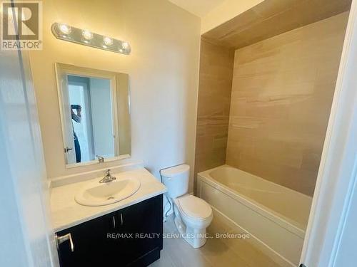 3076 Orion Boulevard, Orillia, ON - Indoor Photo Showing Bathroom