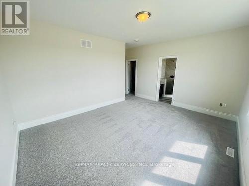 3076 Orion Boulevard, Orillia, ON - Indoor Photo Showing Other Room