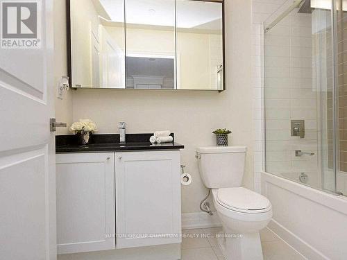 4111 - 4011 Brickstone Mews, Mississauga, ON - Indoor Photo Showing Bathroom