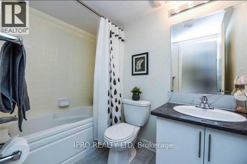 10 - 100 Dufay Road, Brampton, ON - Indoor Photo Showing Bathroom