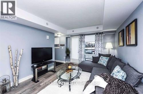 10 - 100 Dufay Road, Brampton, ON - Indoor Photo Showing Living Room