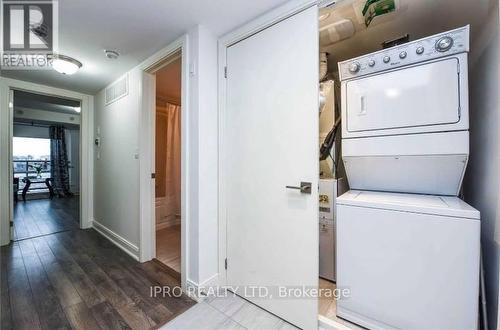 10 - 100 Dufay Road, Brampton, ON - Indoor Photo Showing Laundry Room