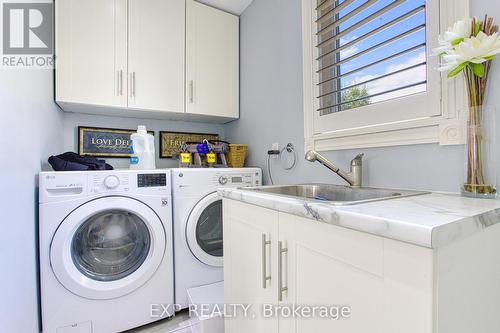 580 Fifty Road, Hamilton, ON - Indoor Photo Showing Laundry Room